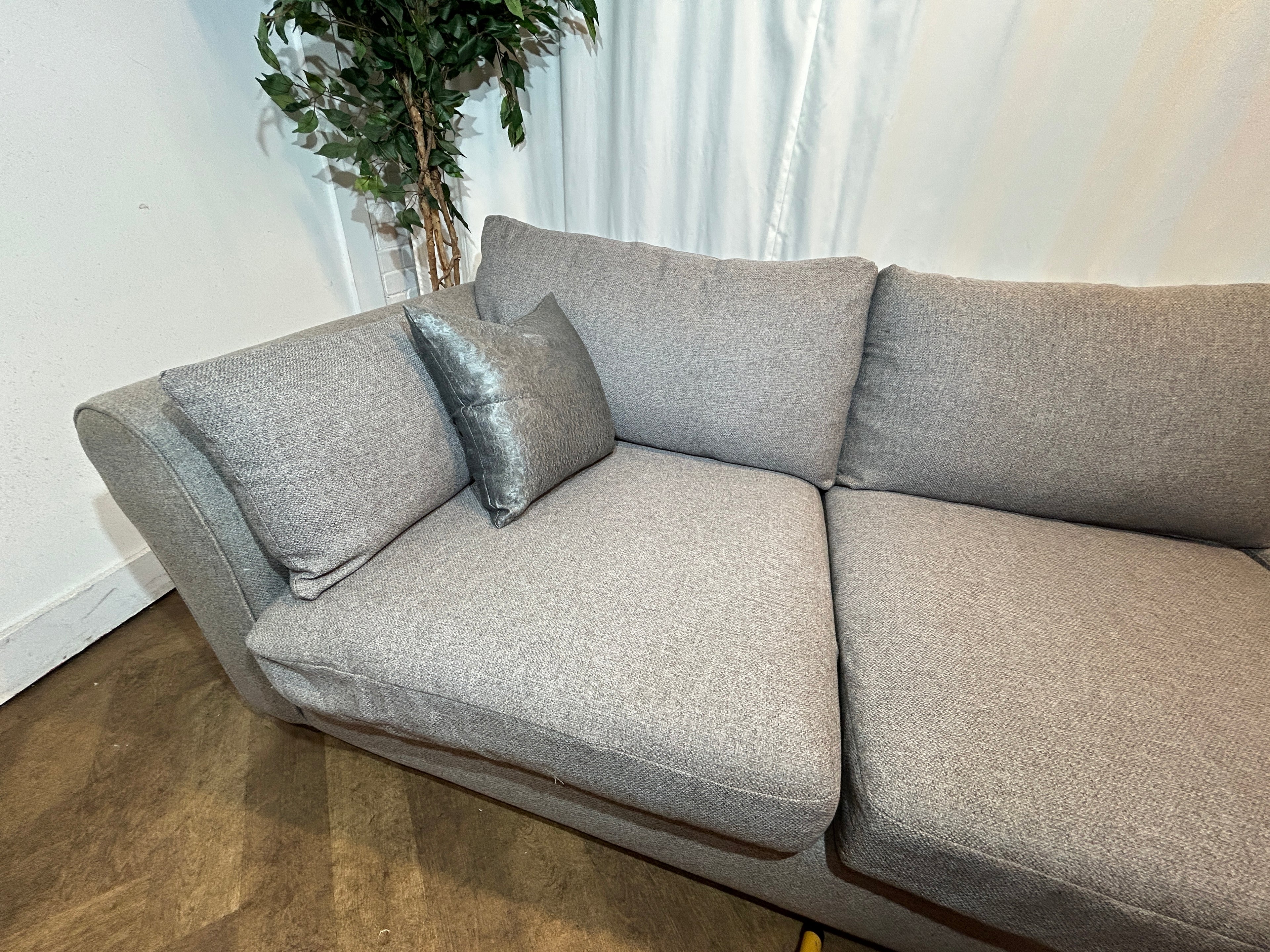 DFS Grey Kaizer, Left Hand Chaise