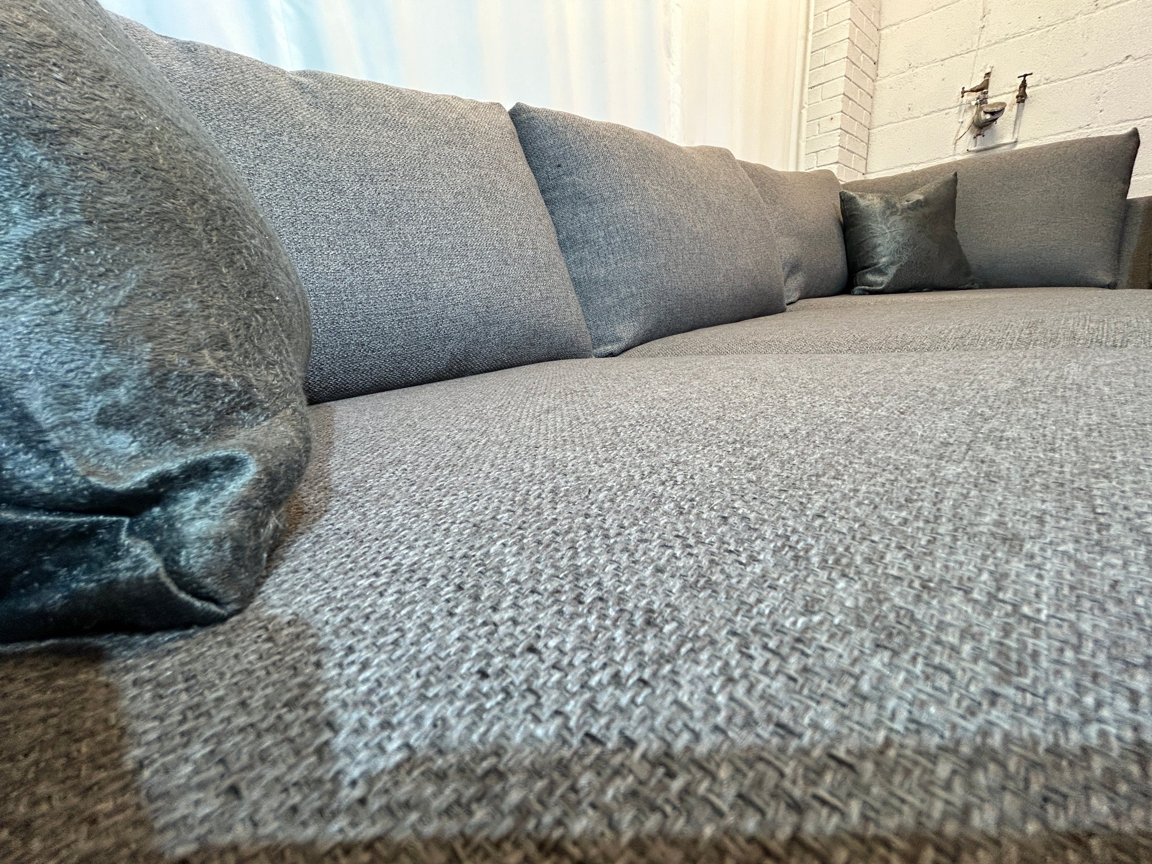 DFS Grey Kaizer, Left Hand Chaise