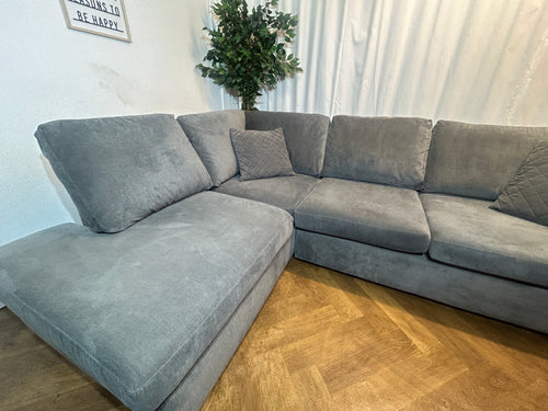 Grey DFS Orka With Right Hand Chaise