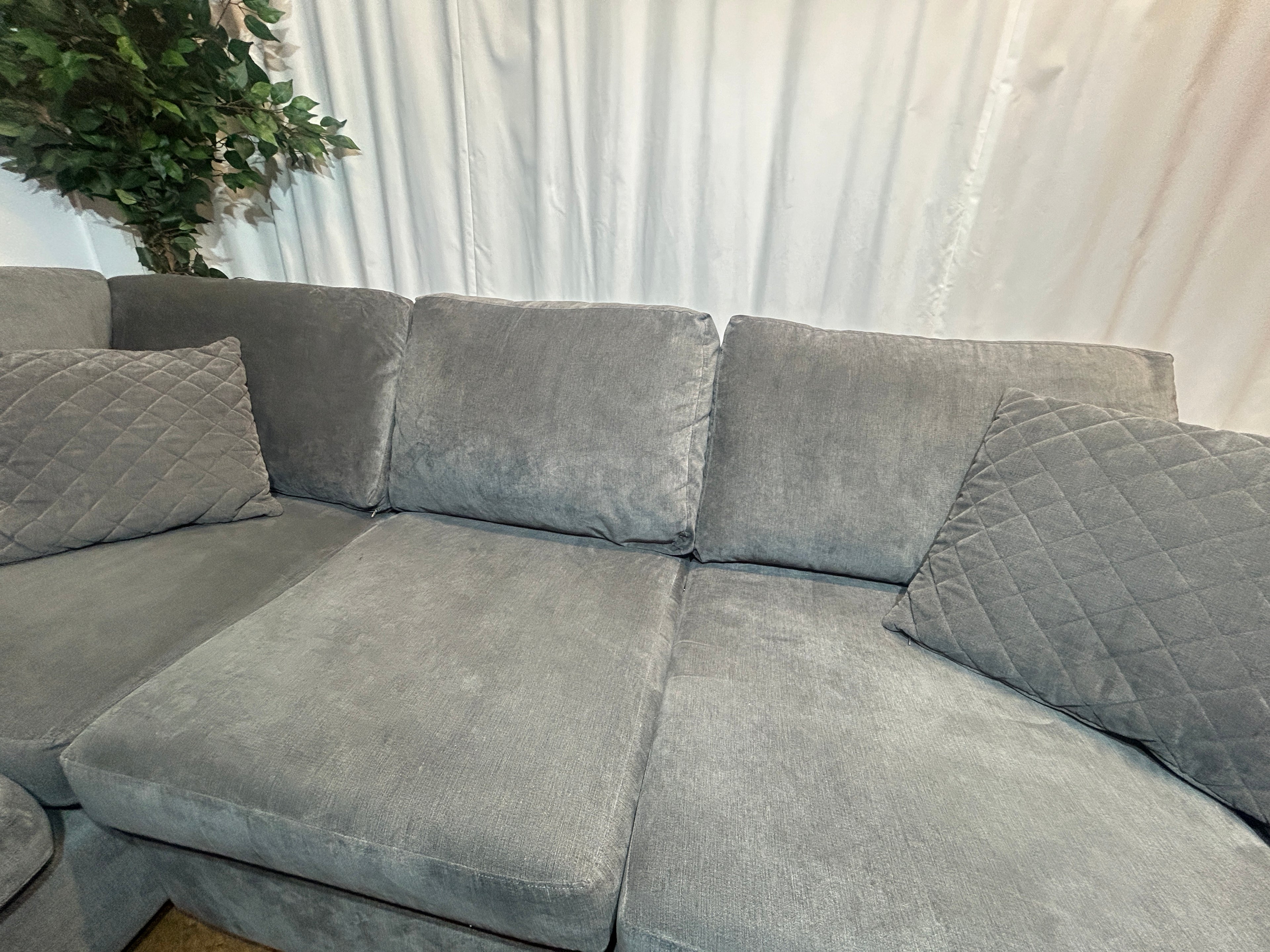 Grey DFS Orka With Right Hand Chaise