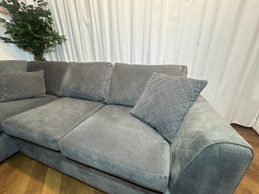 Grey DFS Orka With Right Hand Chaise