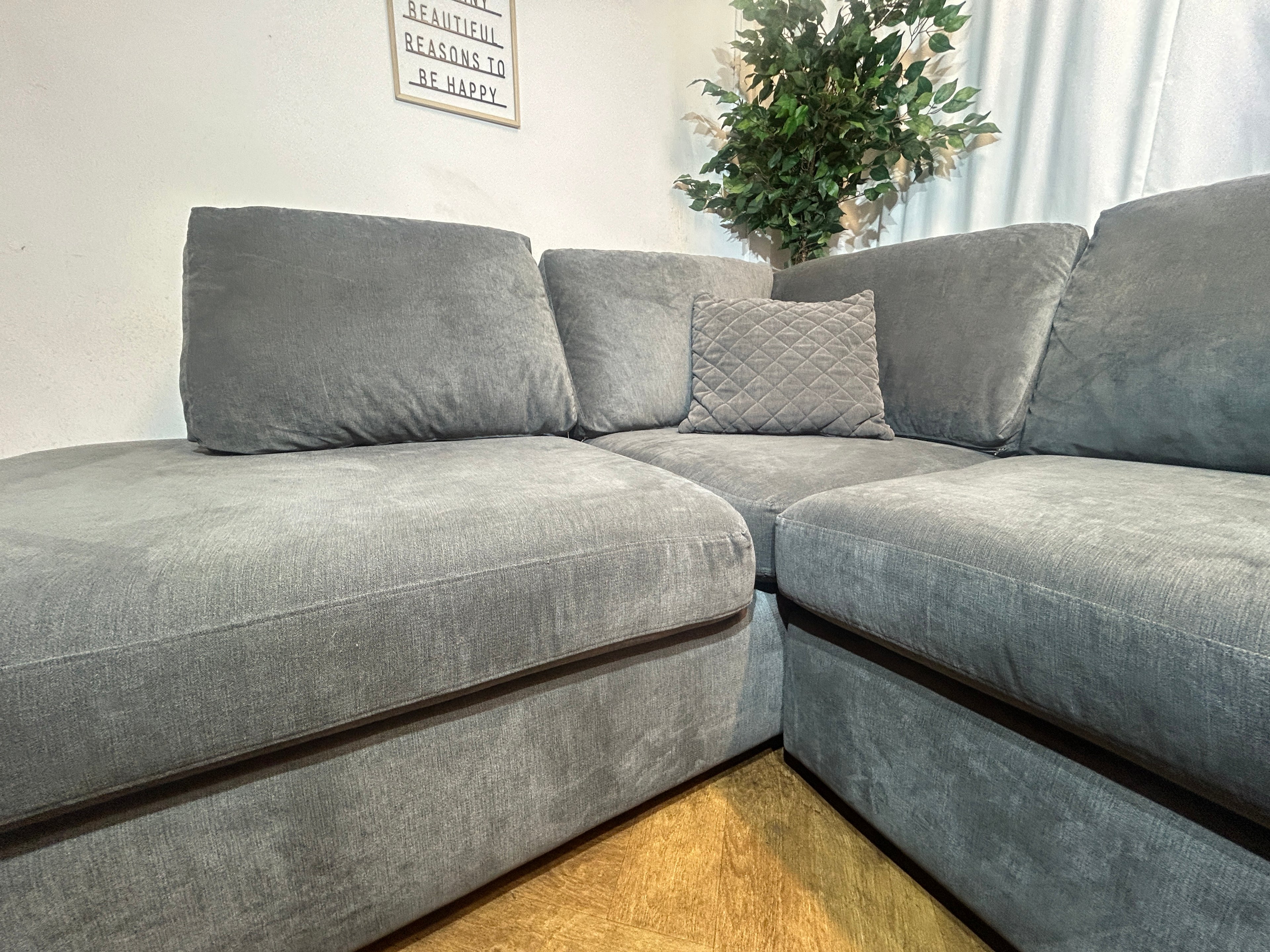 Grey DFS Orka With Right Hand Chaise