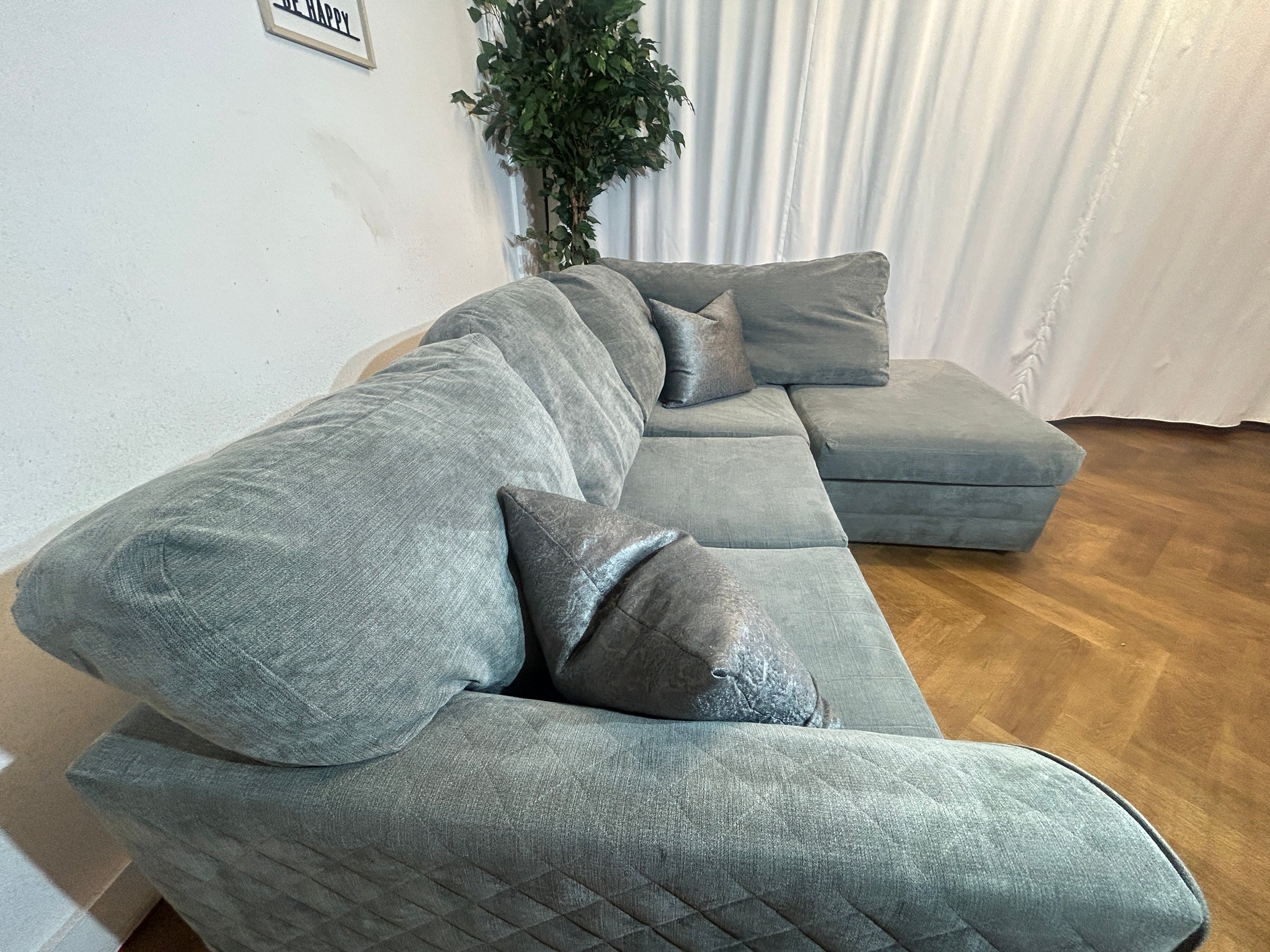 Grey Corner Sofa With left Hand Chaise