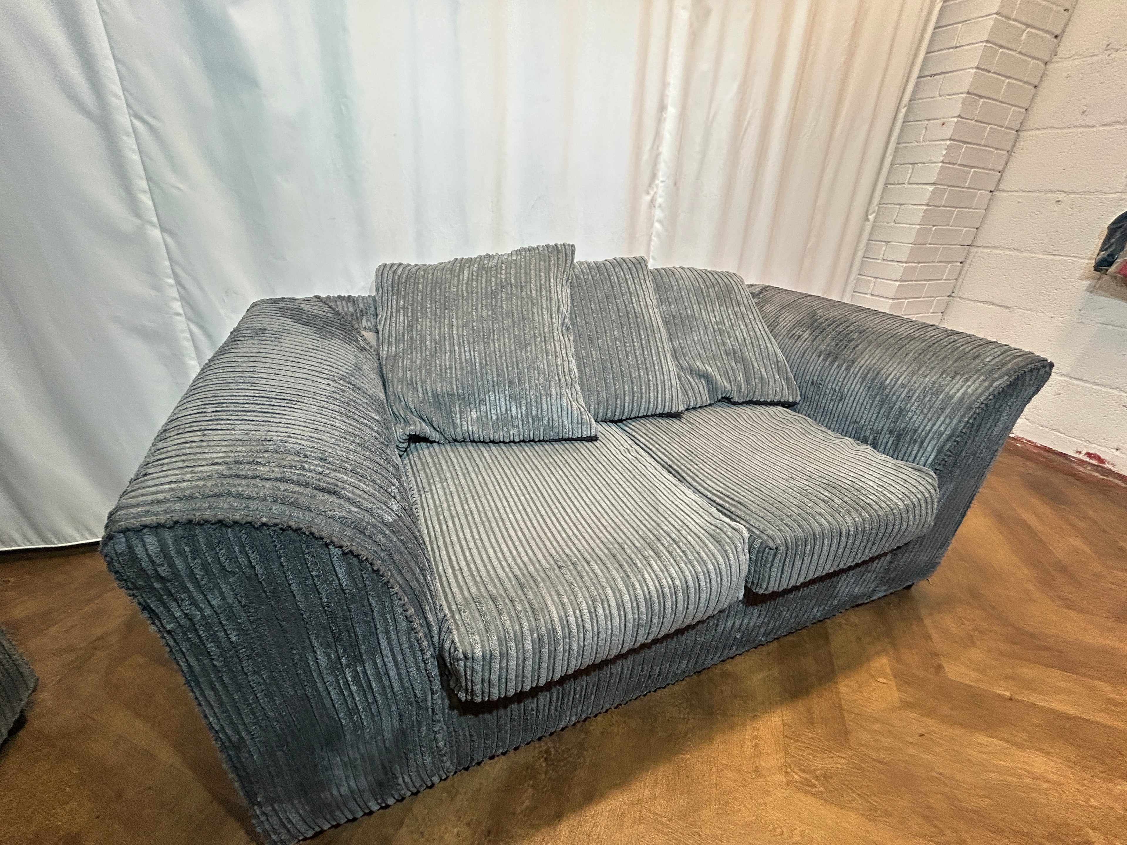 Stunning Grey 3 + 2 Corded Set