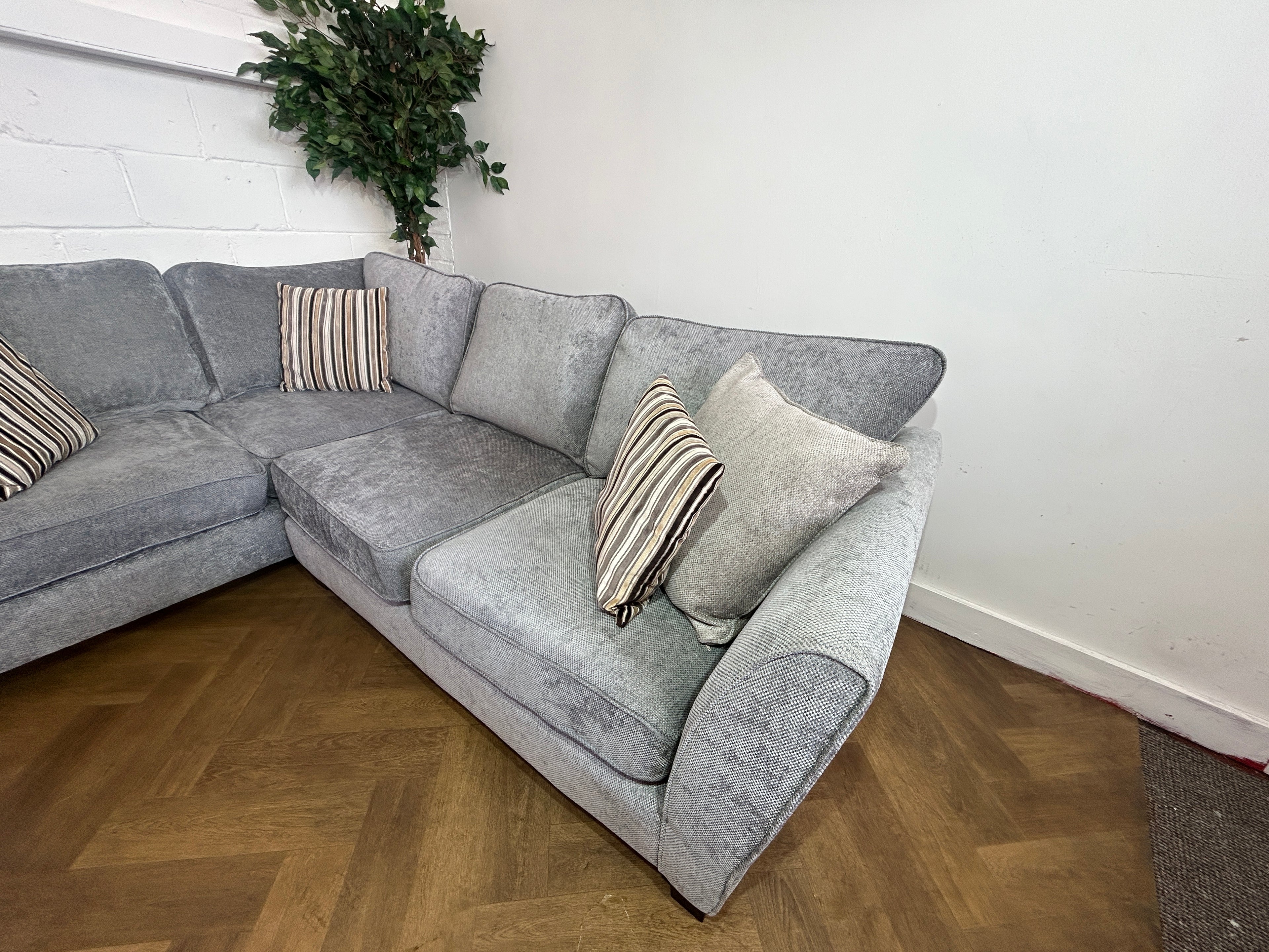 Near New Sofology Keswick Grey Corner Sofa, Right Hand Chaise