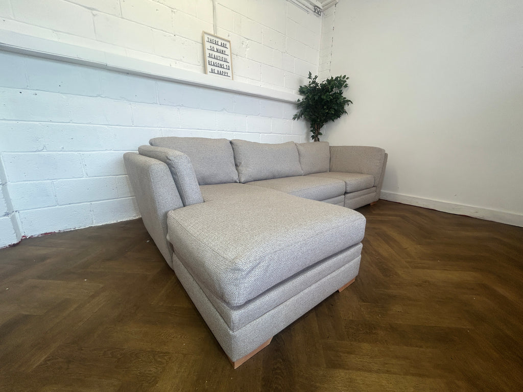 Immaculate Beige DFS Long Beach, Right Hand Chaise