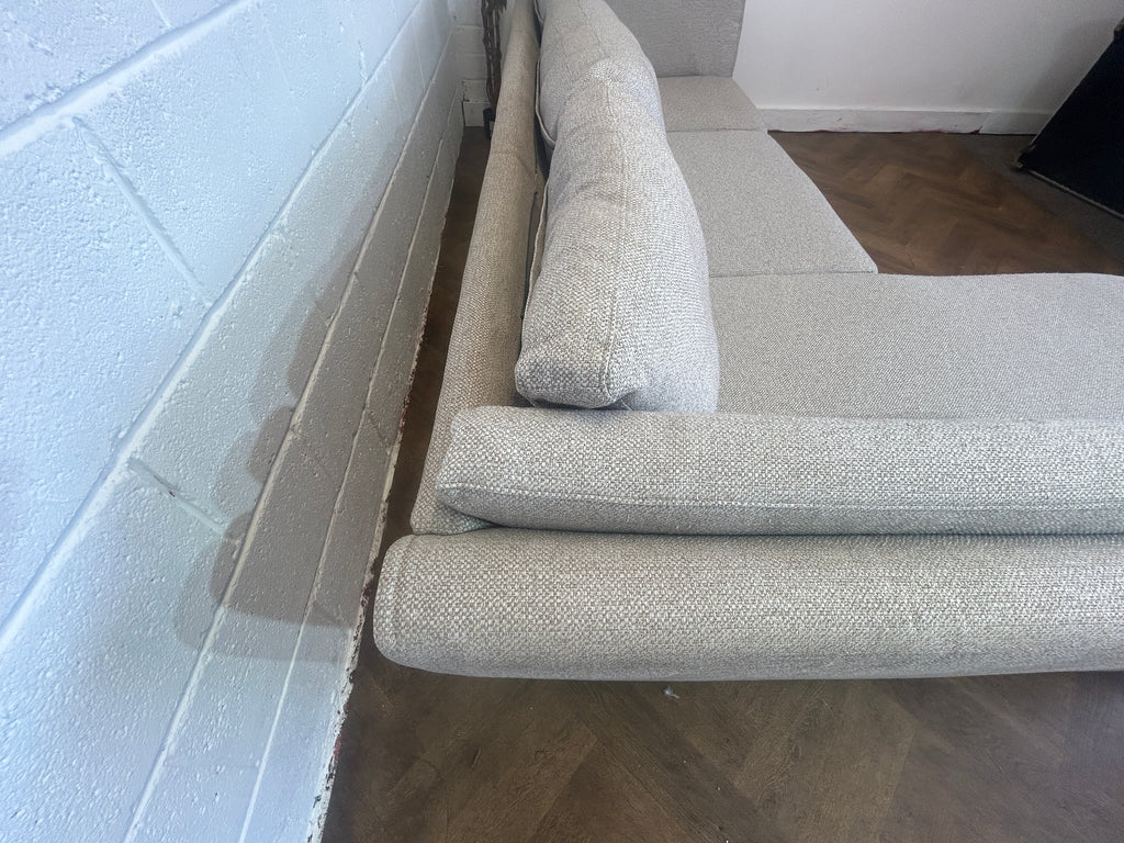 Immaculate Beige DFS Long Beach, Right Hand Chaise