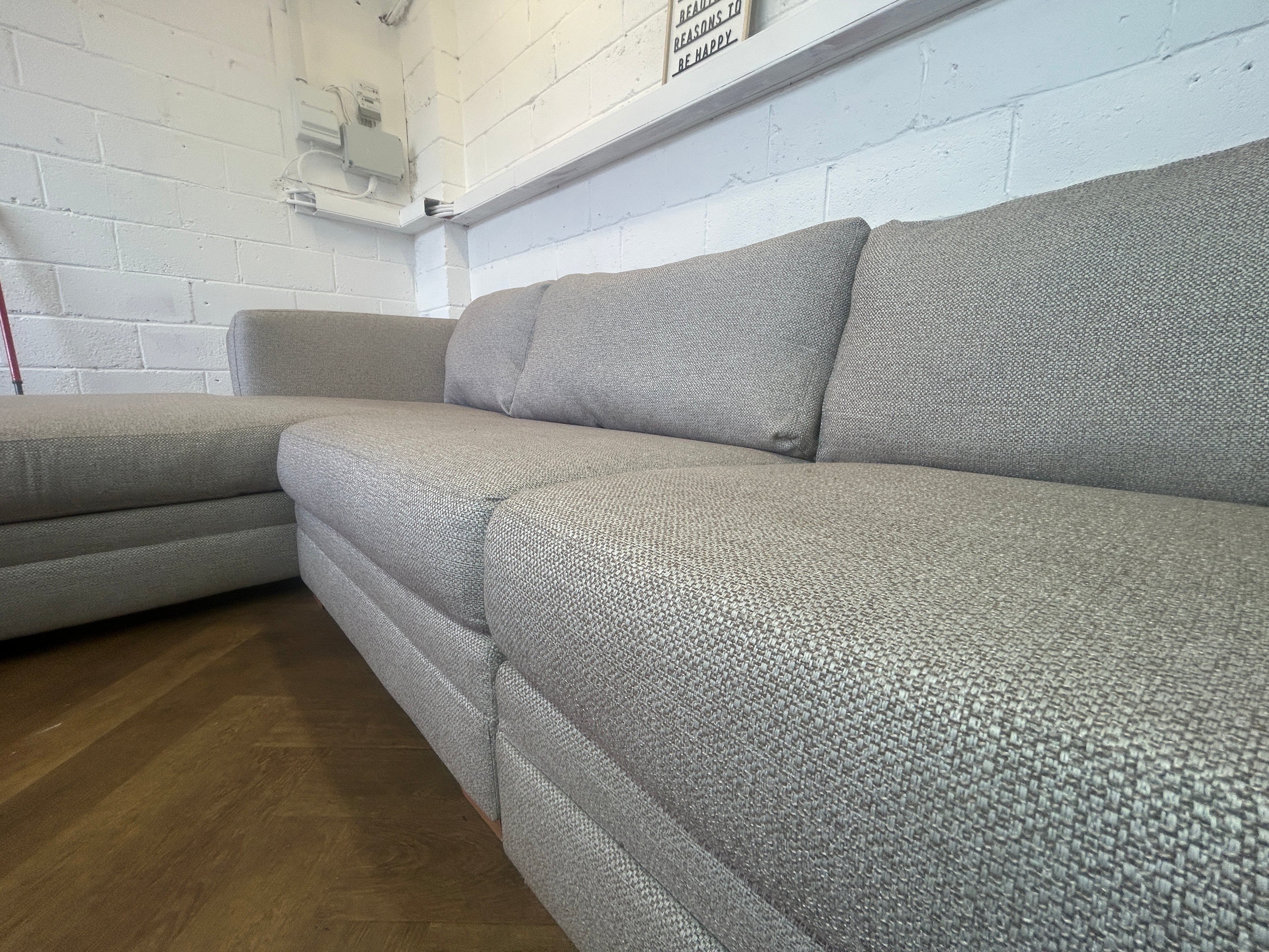 Immaculate Beige DFS Long Beach, Right Hand Chaise