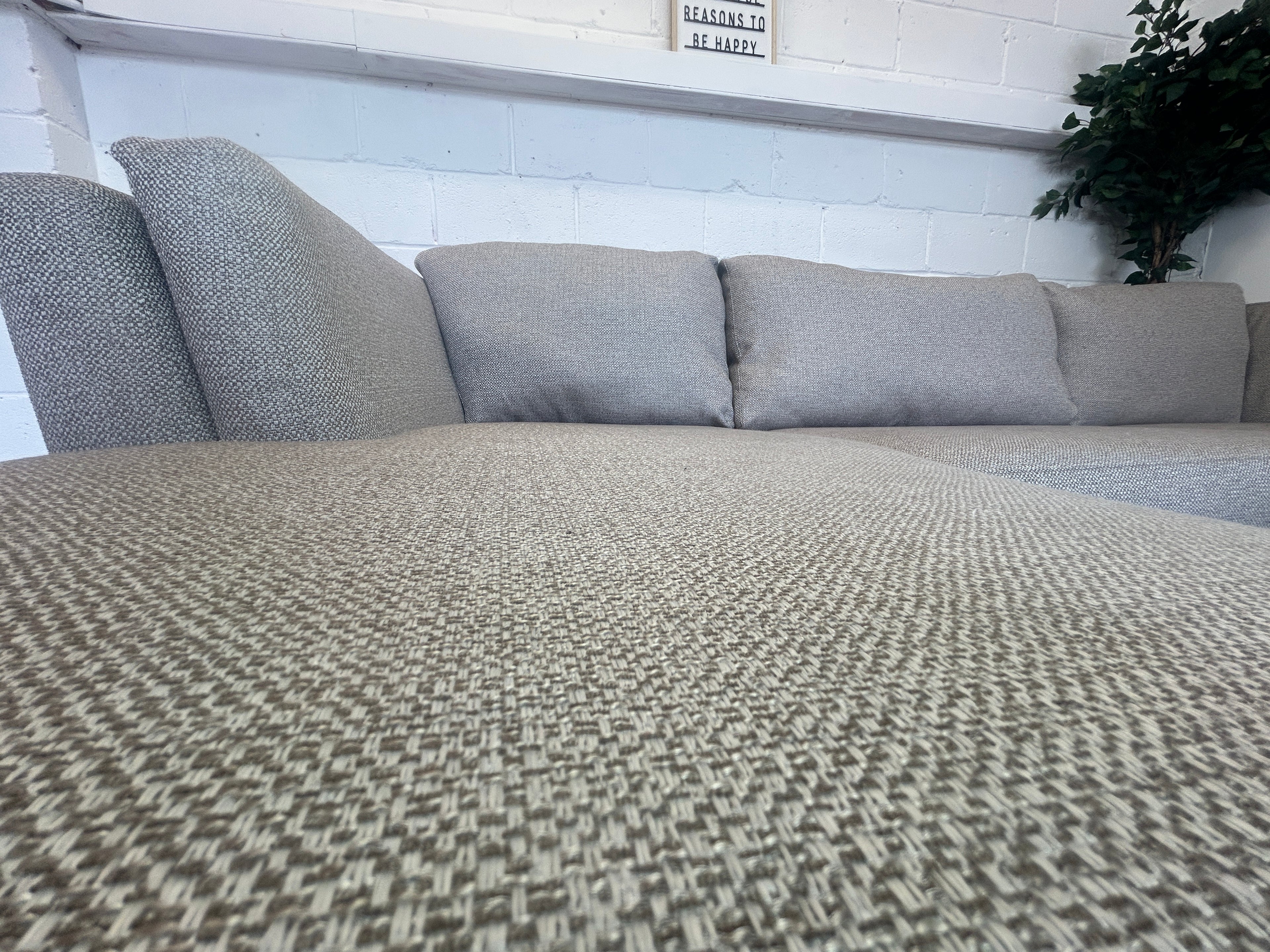 Immaculate Beige DFS Long Beach, Right Hand Chaise