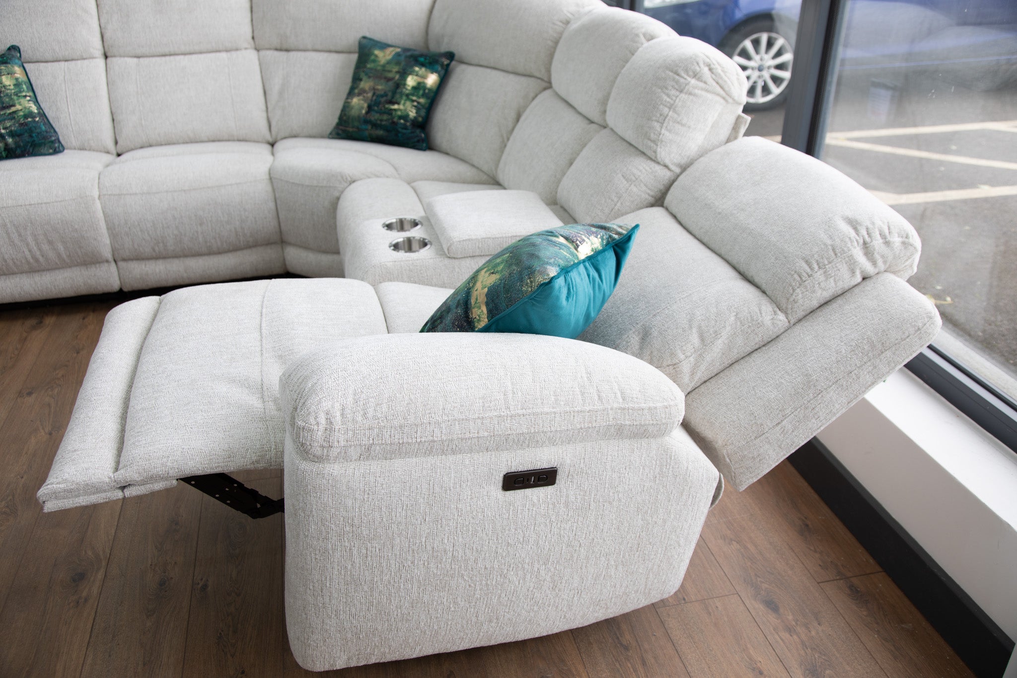Octavia Electric Recliner